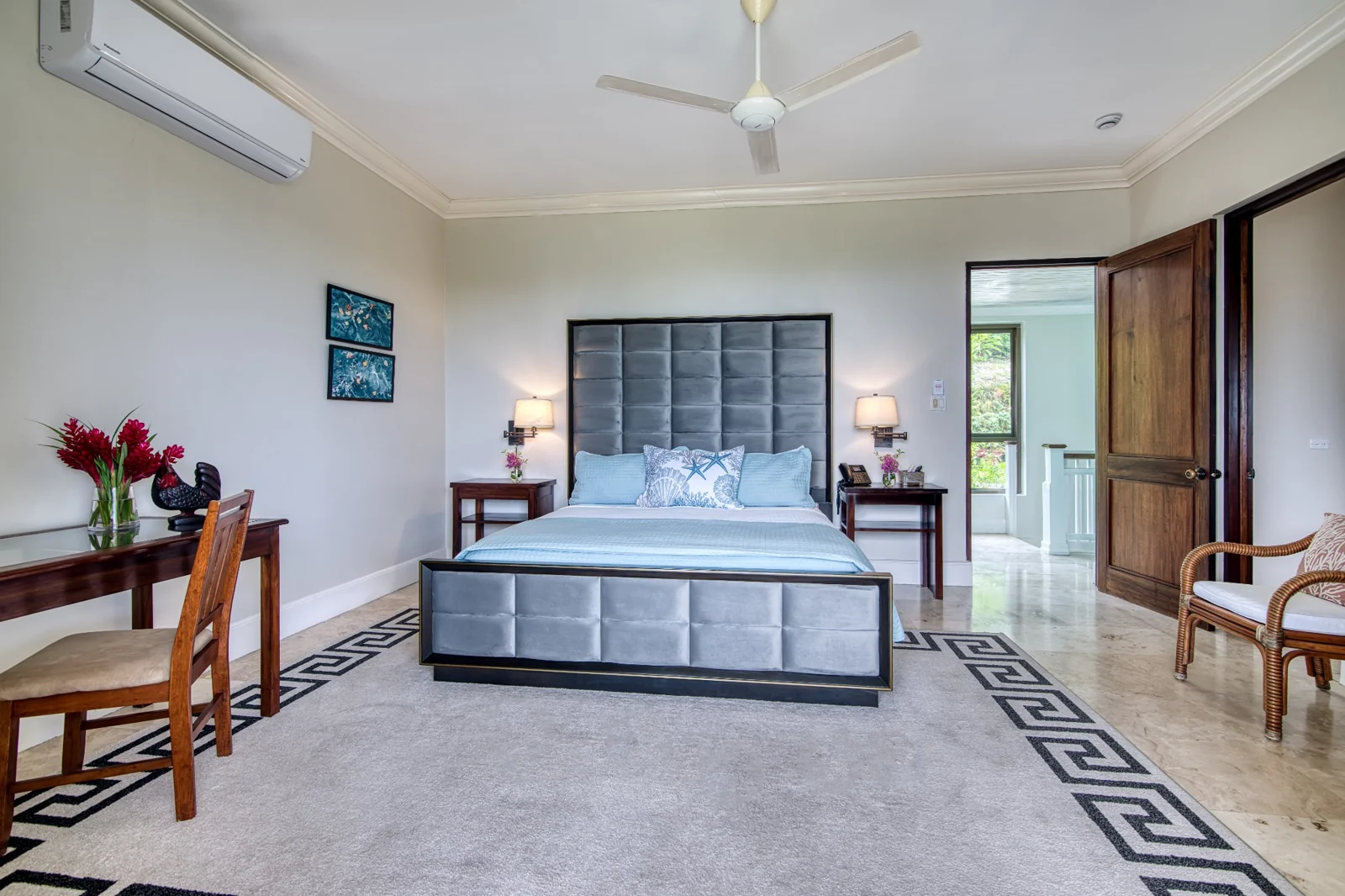 King bedroom with terrace access